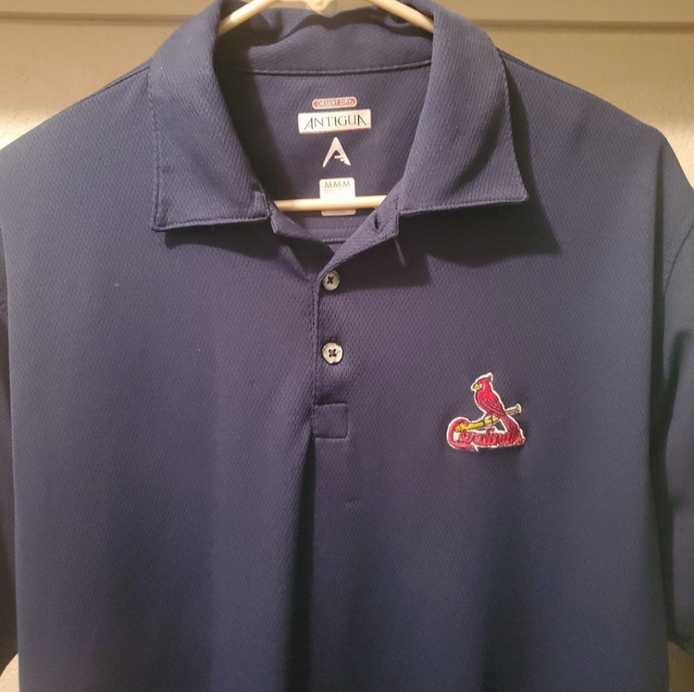 St Louis Cardinals Polo Shirt. Size M. Non smoking home.